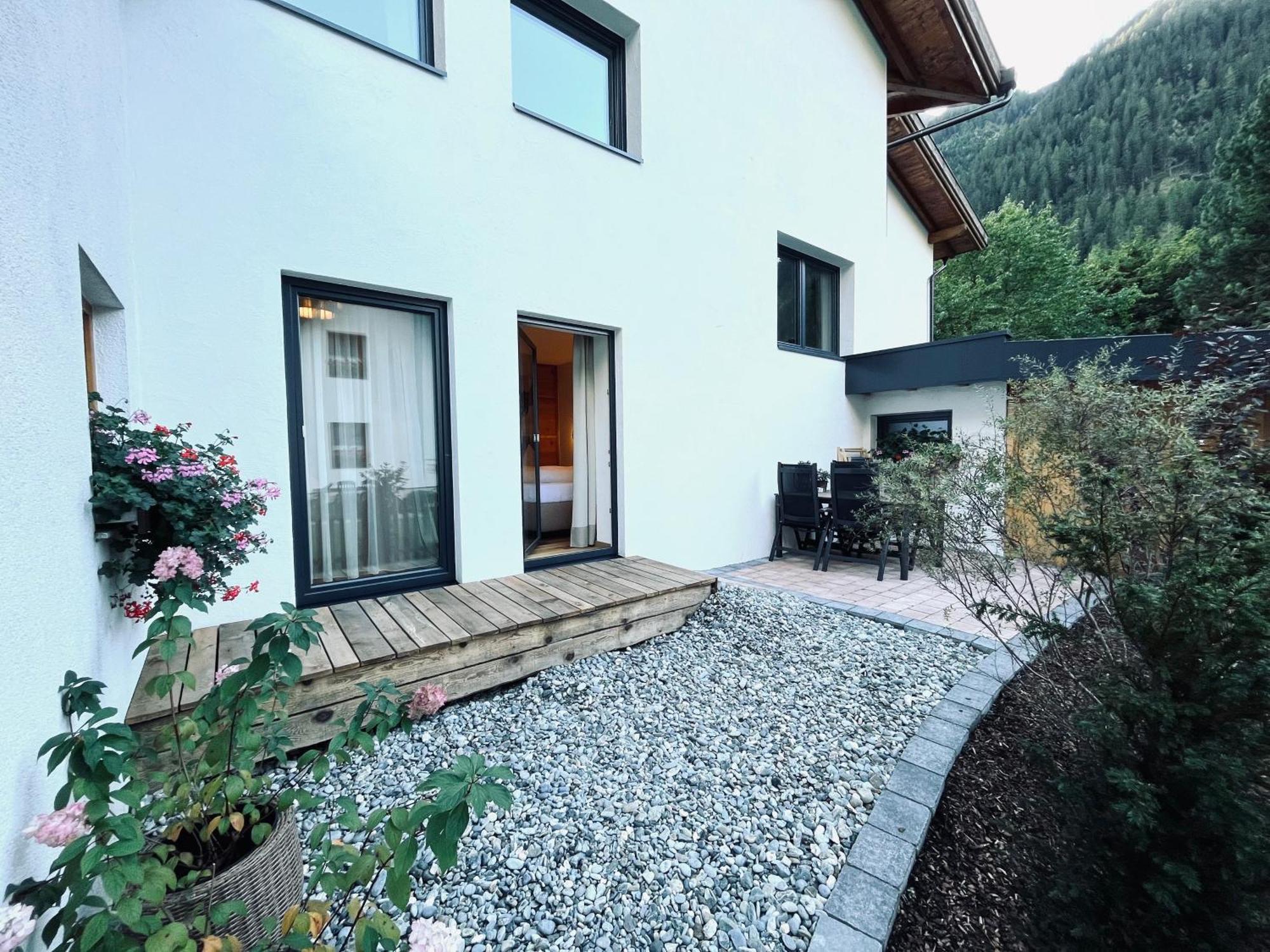 Ferienhaus Ragg Kaunertal Exterior photo